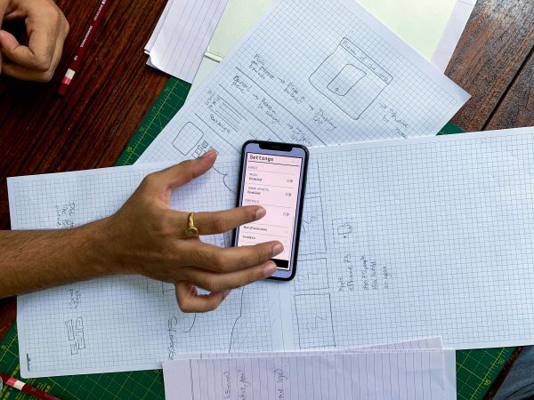 Top Reasons to Choose an eSIM Over a Traditional SIM in South Korea